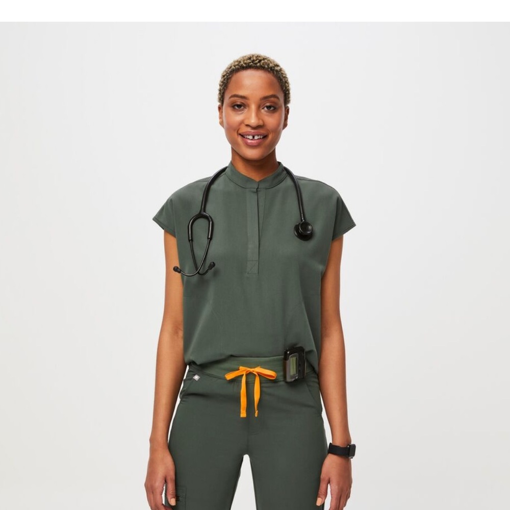 Figs Technical Collection Rafaela Oversized Scrub Top